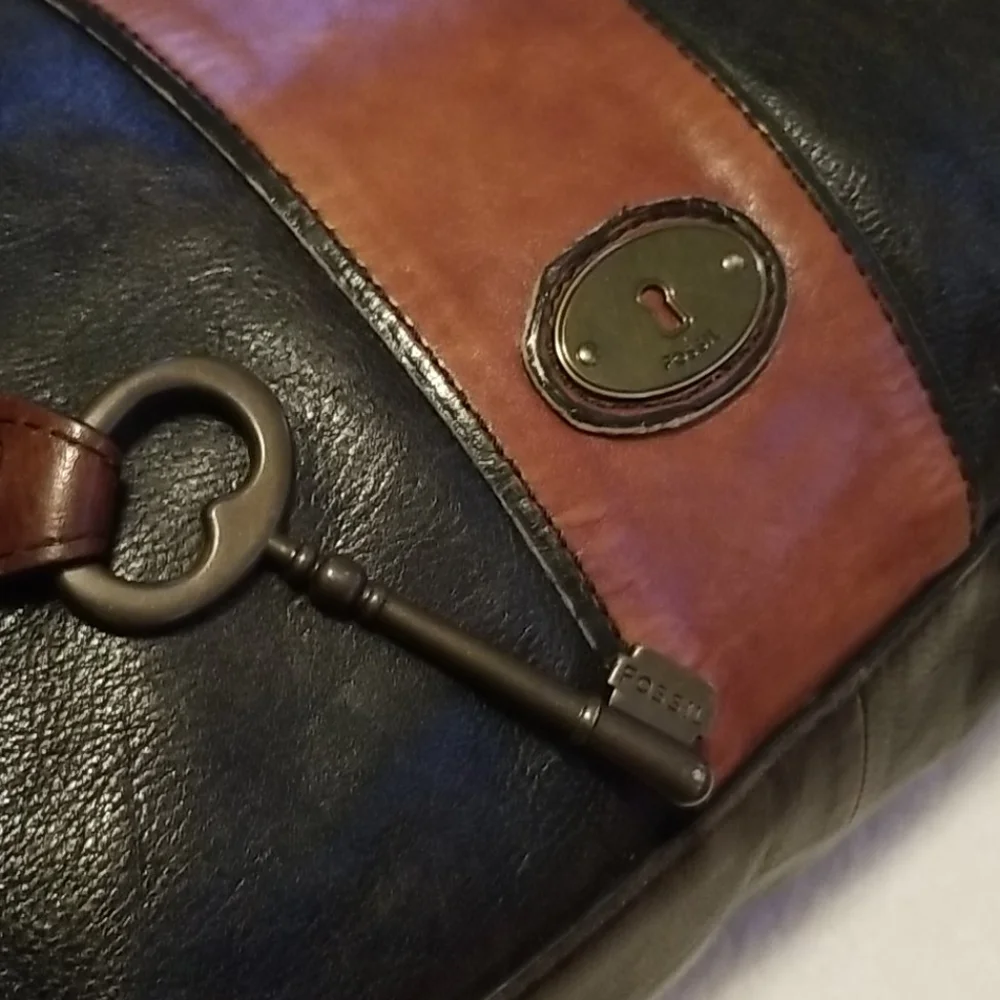FOSSIL (VRI) Vintage Re-Issue Weekender Y2K Classic Leather Bag
